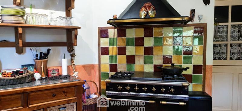 Maison - 240 m² - 7 pièces