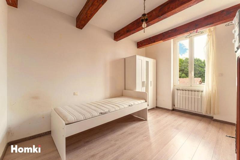 Maison - 210 m² - 6 pièces