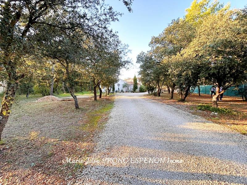 Maison - 210 m² - 8 pièces