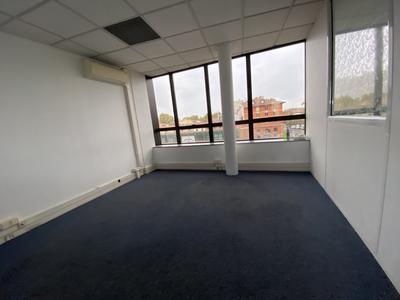 Bureau - 66 m²