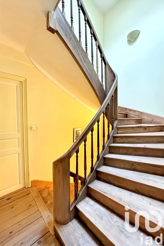 Maison de ville - 185 m² - 7 pièces