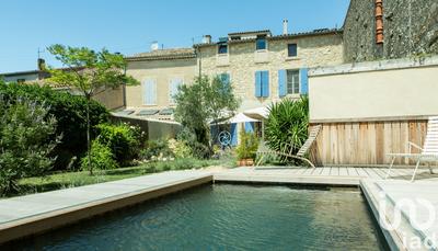 Maison - 297 m² - 10 pièces