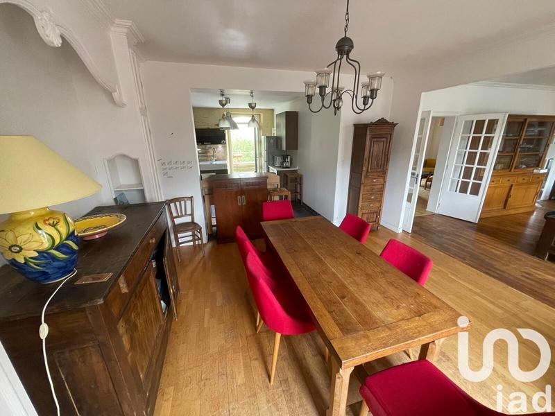 Maison - 241 m² - 12 pièces