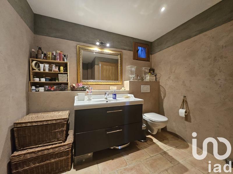 Maison - 323 m² - 12 pièces