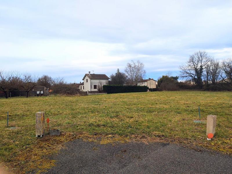 Terrain constructible - 1 000 m²