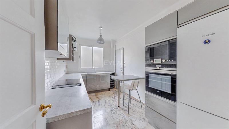 Appartement - 84 m² - 3 pièces