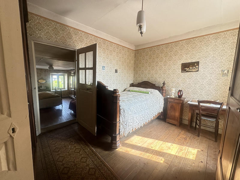 Maison - 102 m² - 6 pièces