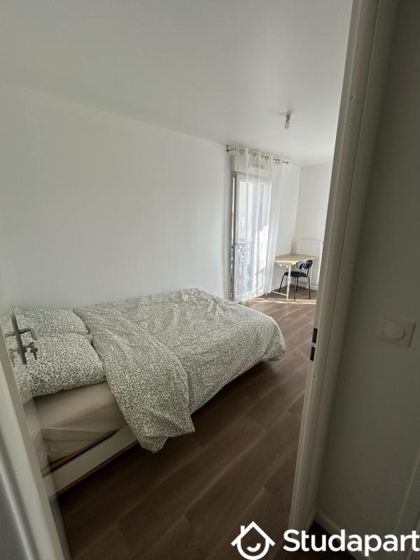 Chambre - 12 m² - 1 pièce