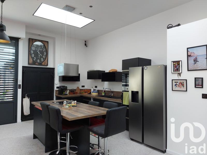 Loft - 202 m² - 4 pièces