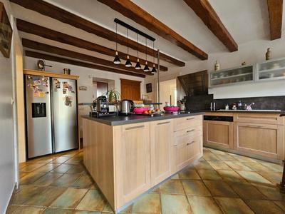 Maison - 295 m² - 8 pièces