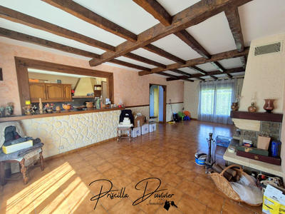 Maison - 161 m² - 6 pièces