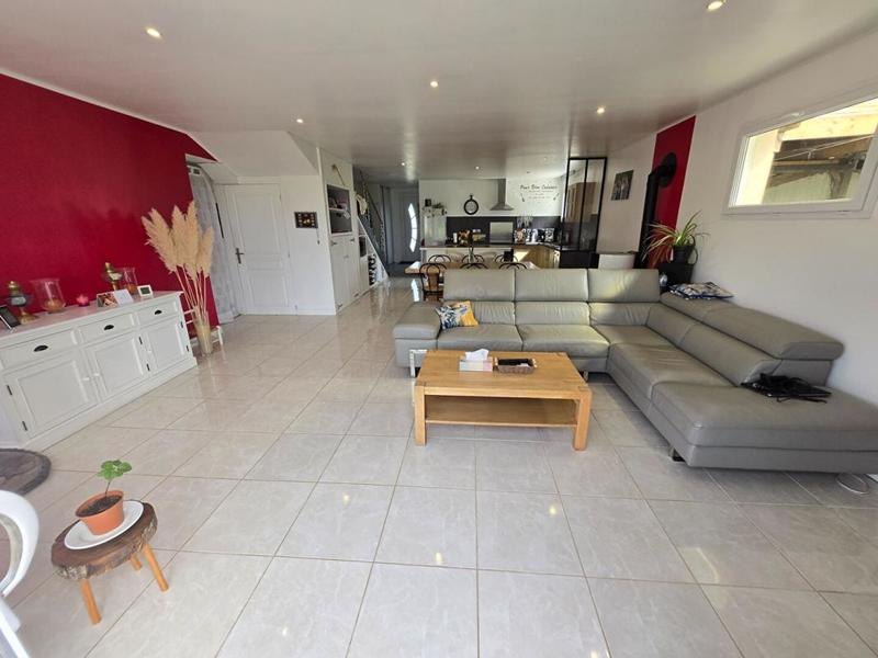 Maison - 122 m² - 5 pièces