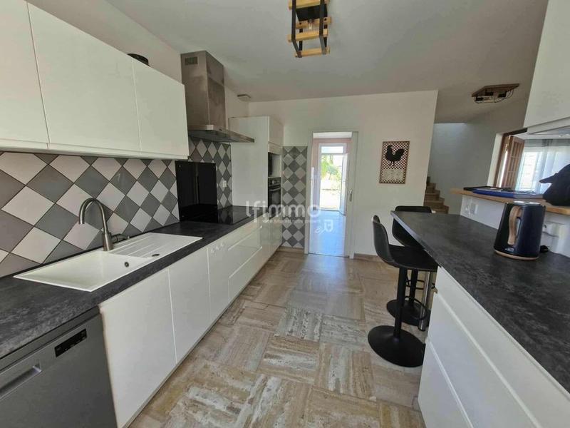 Maison - 120 m² - 4 pièces