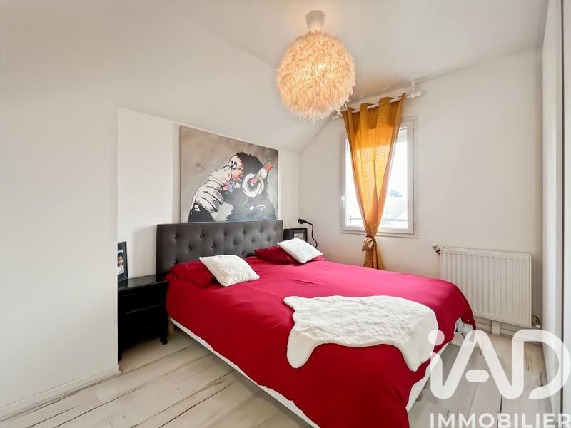 Maison - 80 m² - 5 pièces