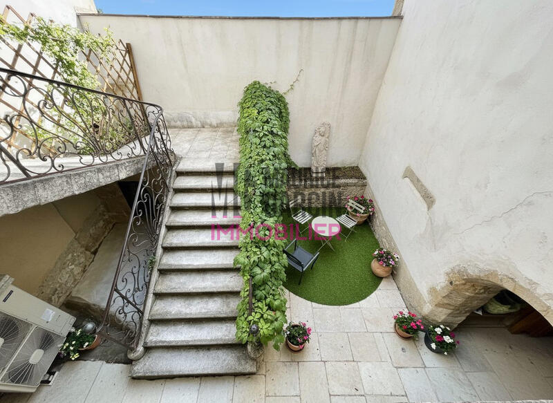 Maison - 195 m² - 5 pièces