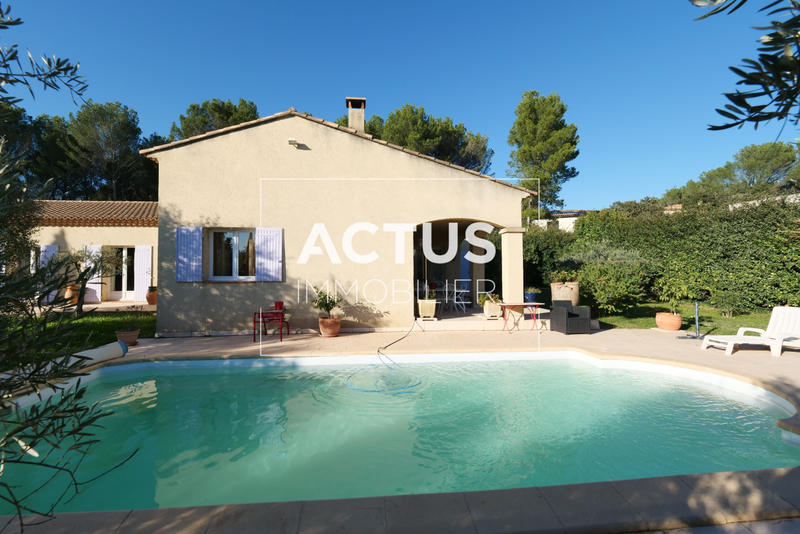 Maison - 209 m² - 6 pièces