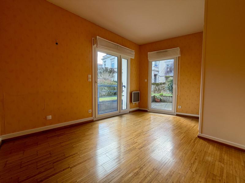 Appartement - 100 m² - 4 pièces