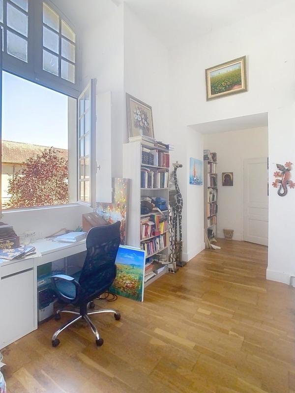 Appartement - 110 m² - 4 pièces