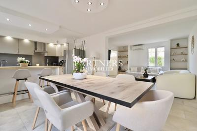 Villa - 90 m² - 4 pièces