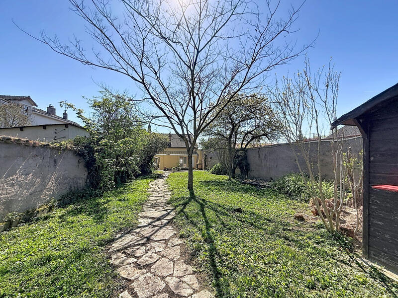 Maison - 92 m² - 4 pièces