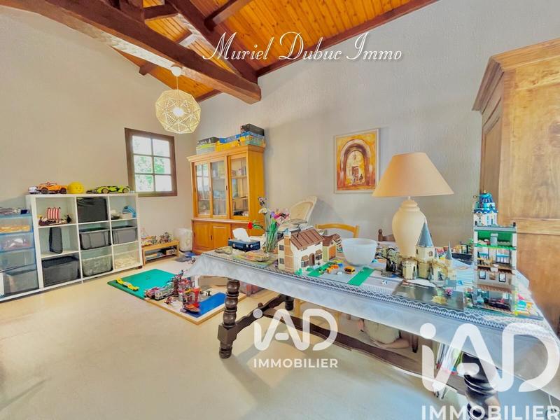 Maison - 201 m² - 5 pièces