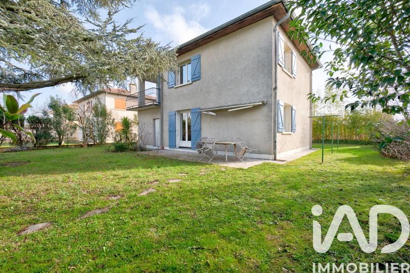 Maison - 102 m² - 5 pièces