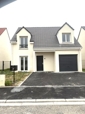 Maison - 94 m² - 4 pièces