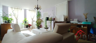 Maison - 220 m² - 7 pièces