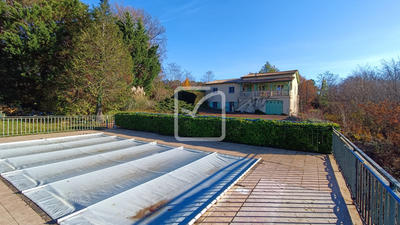 Maison - 163 m² - 7 pièces