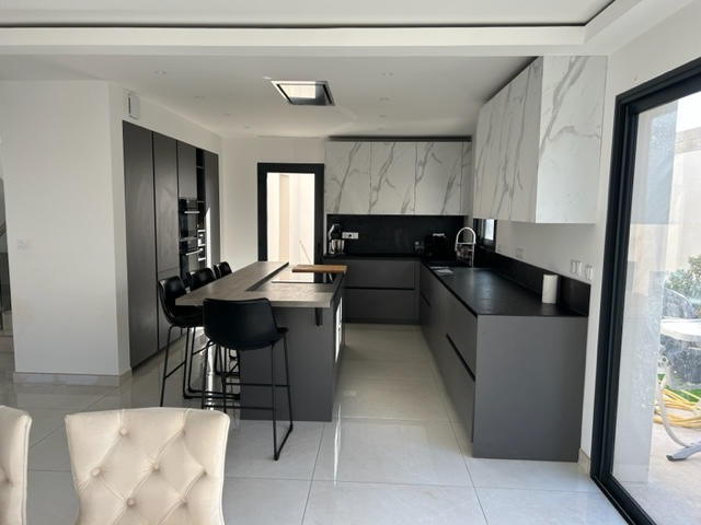 Villa - 145 m² - 8 pièces