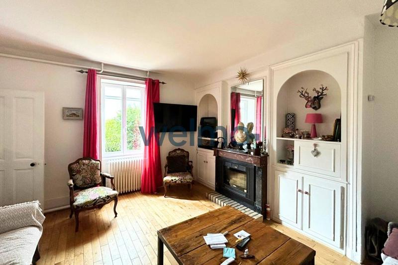 Maison en pierre - 285 m² - 12 pièces