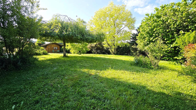 Maison - 241 m² - 7 pièces