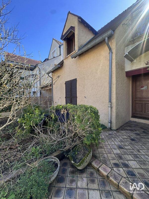 Maison - 183 m² - 5 pièces