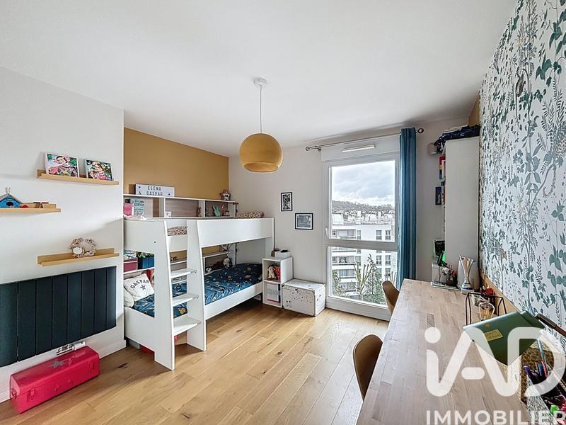 Appartement - 90 m² - 4 pièces