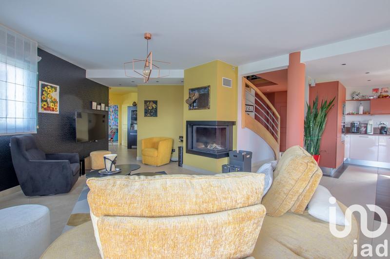 Maison de maîtres - 281 m² - 6 pièces