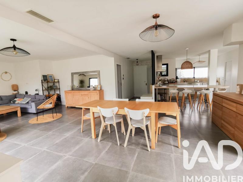 Maison - 165 m² - 6 pièces