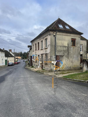 Maison - 280 m² - 9 pièces