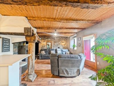 Maison - 340 m² - 12 pièces