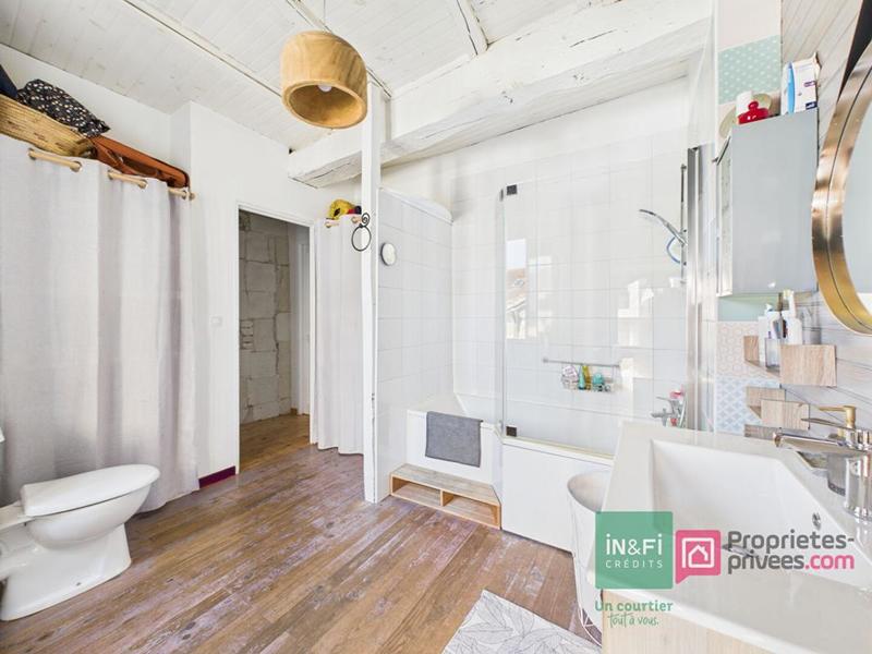 Maison - 294 m² - 10 pièces