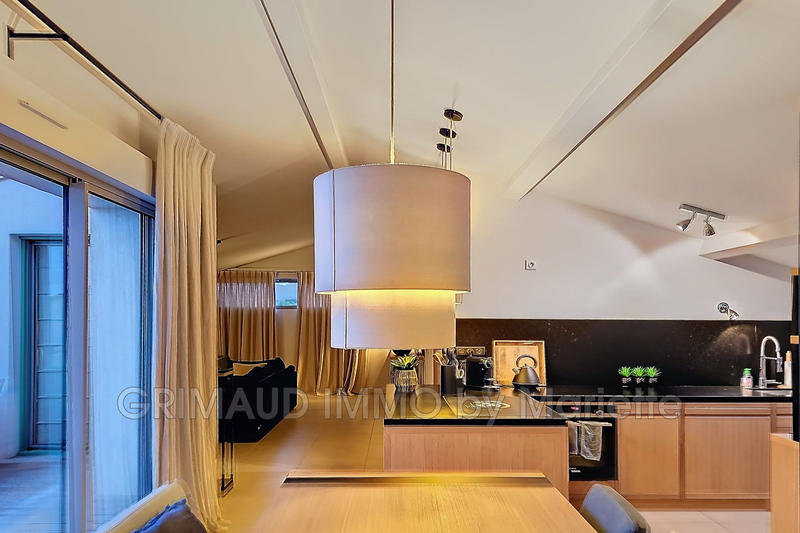 Appartement - 88 m² - 3 pièces