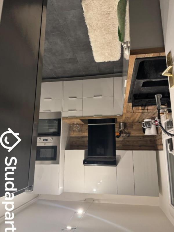 Chambre - 10 m² - 1 pièce