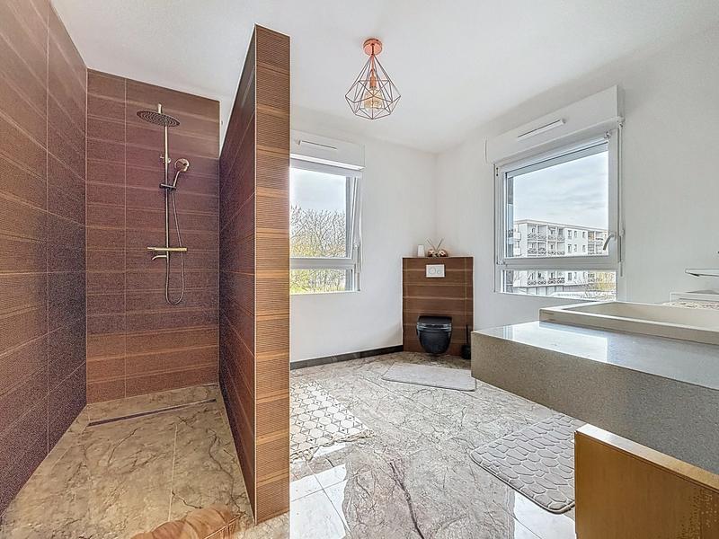 Maison - 145 m² - 6 pièces