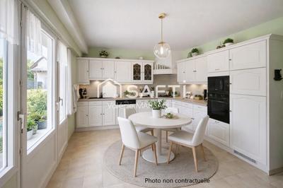 Maison - 185 m² - 6 pièces