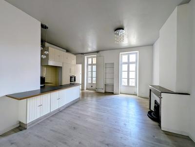 Appartement - 72 m² - 4 pièces