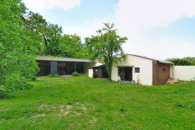 Maison - 206 m² - 6 pièces