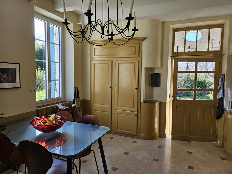 Maison - 399 m² - 7 pièces