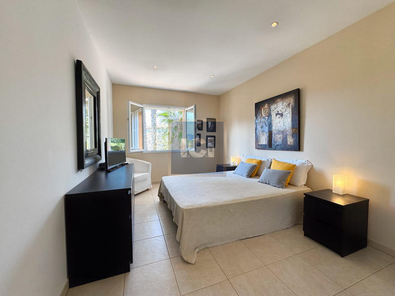 Villa - 181 m² - 4 pièces