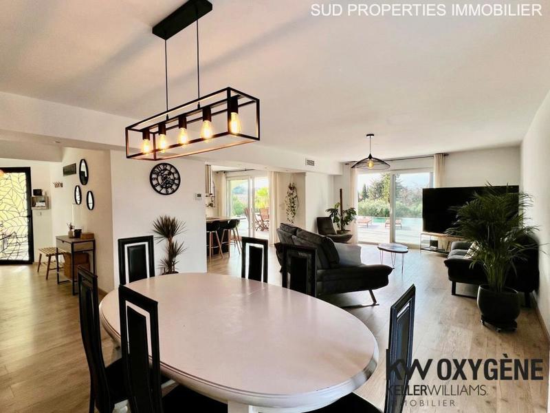 Villa - 223 m² - 7 pièces