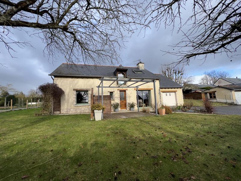 Maison - 137 m² - 8 pièces