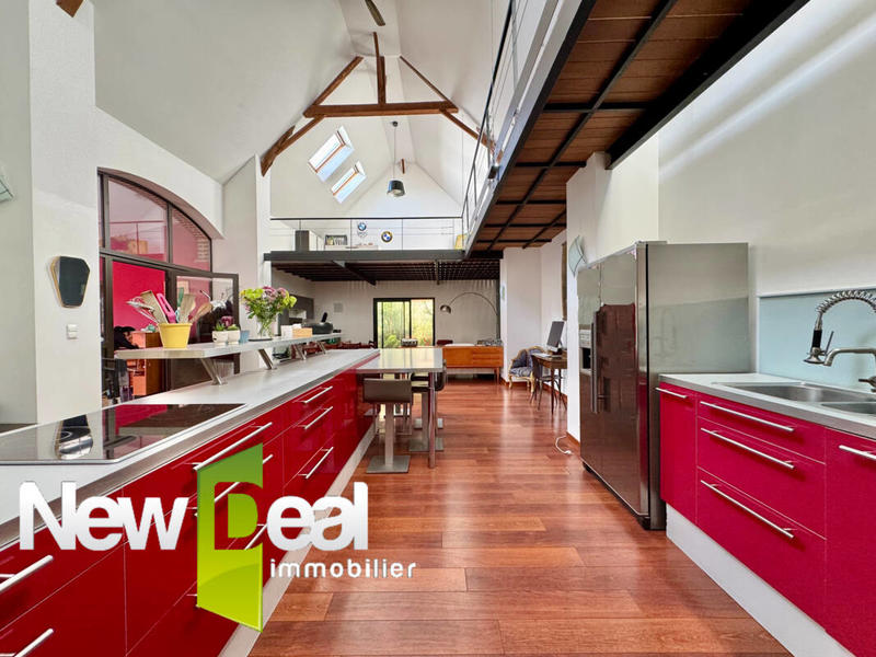 Maison - 287 m² - 7 pièces